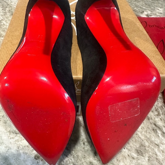 Christian Louboutin - Picture 2 of 3